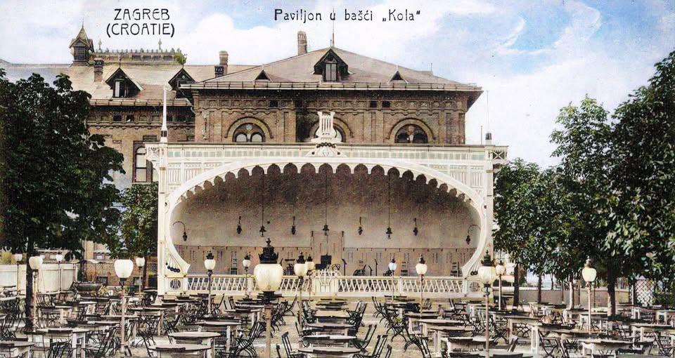 Mažuranićev trg, Zgrada Kola 1910. godine